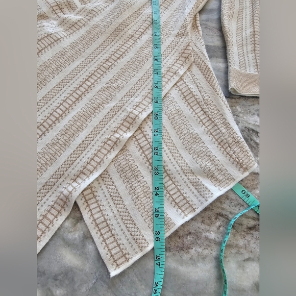 Oliver.o cream and gold shimmer wrap sweater size Large - Picture 8 of 11